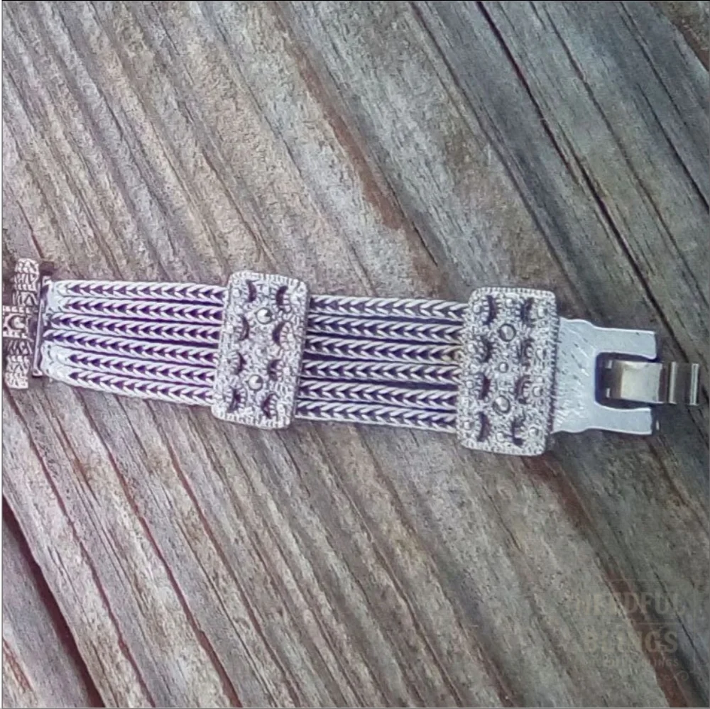 De Vons Vintage Silver-Tone Bracelet Watch 0.5